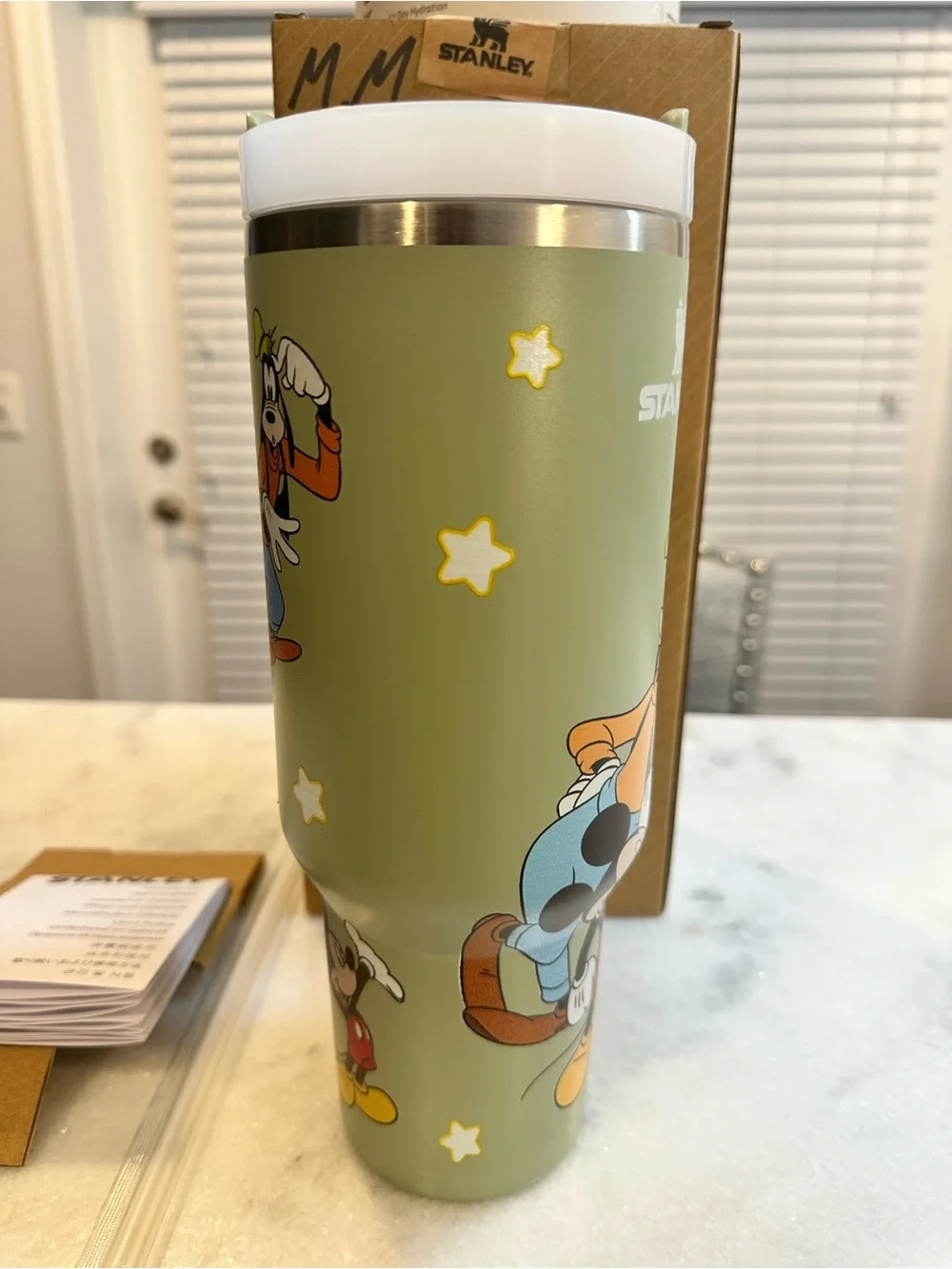 Stanley Disney Goofy Mickey Mouse & Donald Duck 40oz Quencher H20 Green Tumbler - Picture 6 of 13